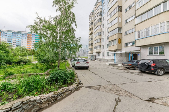 
   Продам 3-комнатную, 65.7 м², Лазурная ул, 10

. Фото 37.