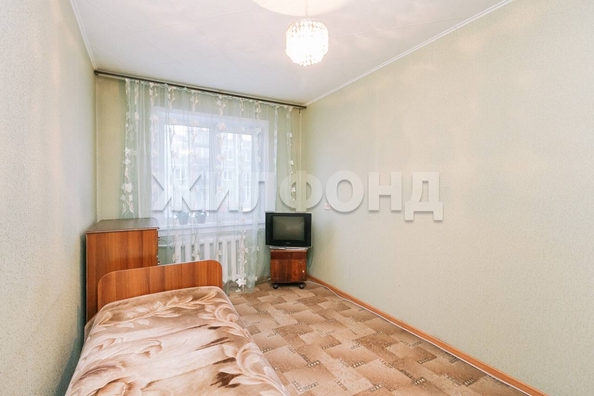 
   Продам 3-комнатную, 58.4 м², Есенина ул, 47

. Фото 4.