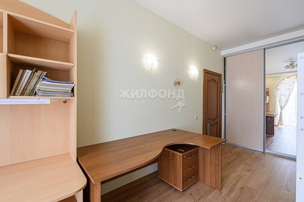 
   Продам 4-комнатную, 95.4 м², Вертковская ул, 24

. Фото 8.