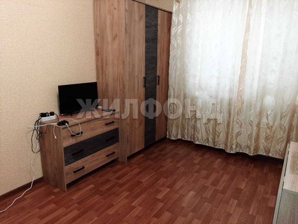 
   Продам 1-комнатную, 29.8 м², Маяковского ул, 1/1

. Фото 3.