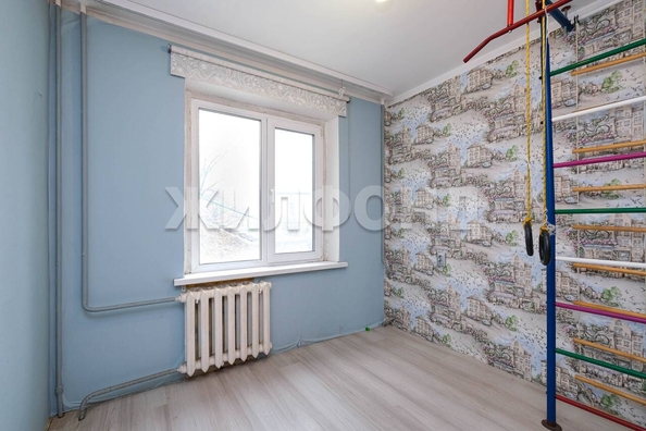 
   Продам 4-комнатную, 80.2 м², В. Высоцкого ул, 5

. Фото 24.