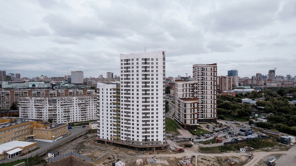 
   Продам 4-комнатную, 93.85 м², Беринг, дом 2

. Фото 14.