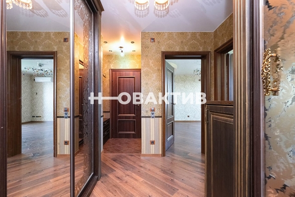 
   Продам 2-комнатную, 50 м², В. Высоцкого ул, 50/3

. Фото 14.