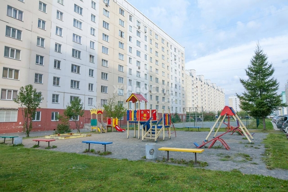 
   Продам студию, 32.5 м², В. Высоцкого ул, 64

. Фото 4.