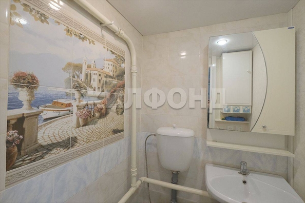 
   Продам дом, 252.8 м², Новосибирск

. Фото 13.