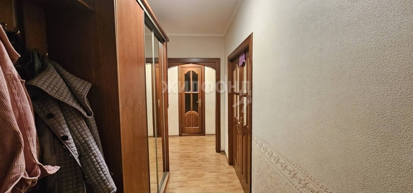 
   Продам 4-комнатную, 77.3 м², В. Высоцкого ул, 13

. Фото 11.