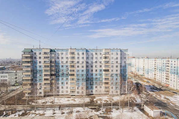 
   Продам 4-комнатную, 77.3 м², В. Высоцкого ул, 13

. Фото 8.