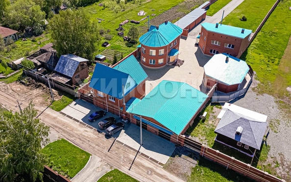 
   Продам дом, 745 м², Ленинское село

. Фото 1.
