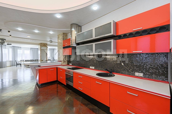 
   Продам дом, 745 м², Ленинское село

. Фото 12.