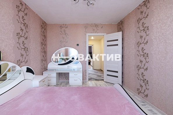 
   Продам 3-комнатную, 68.3 м², Троллейная ул, 71

. Фото 2.