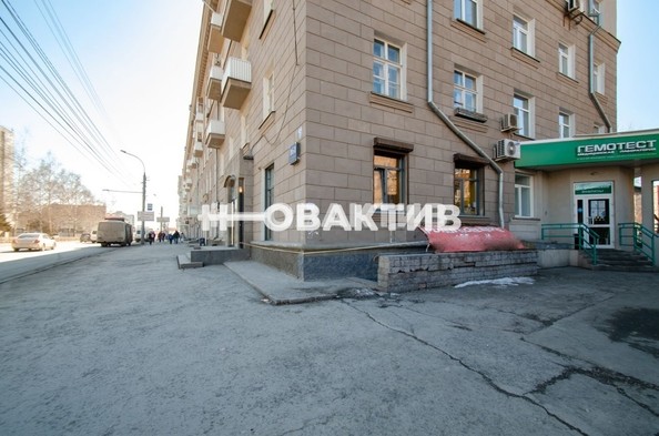 
   Продам помещение свободного назначения, 145 м², Красный пр-кт, 161

. Фото 1.