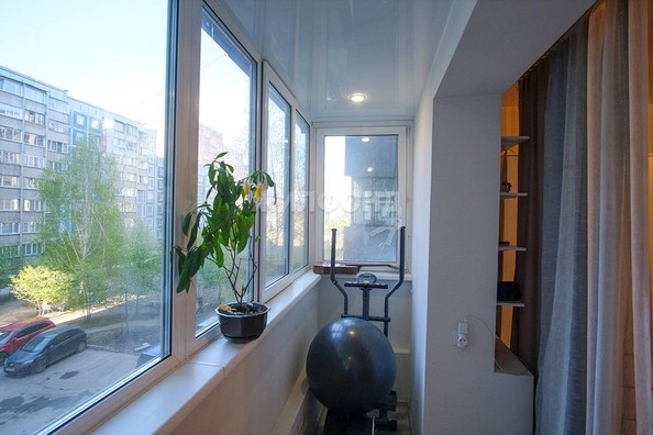 
   Продам 3-комнатную, 67.7 м², Горский мкр, 3

. Фото 7.