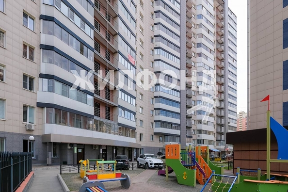 
   Продам 3-комнатную, 103.8 м², Орджоникидзе ул, 47

. Фото 23.