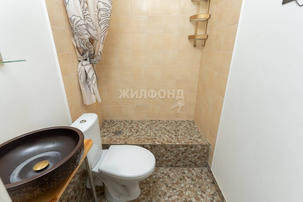 
   Продам 3-комнатную, 73 м², Кирова ул, 236

. Фото 22.