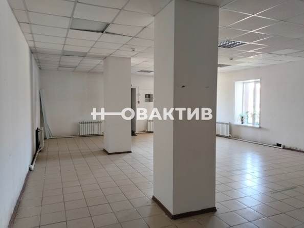 
   Сдам помещение свободного назначения, 443 м², Октябрьская ул, 8

. Фото 6.