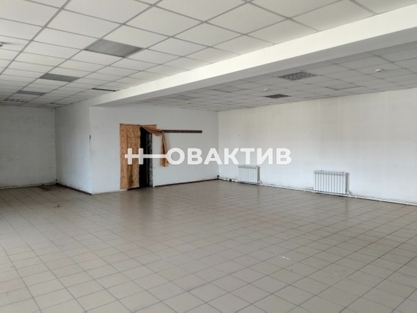 
   Сдам помещение свободного назначения, 443 м², Октябрьская ул, 8

. Фото 11.