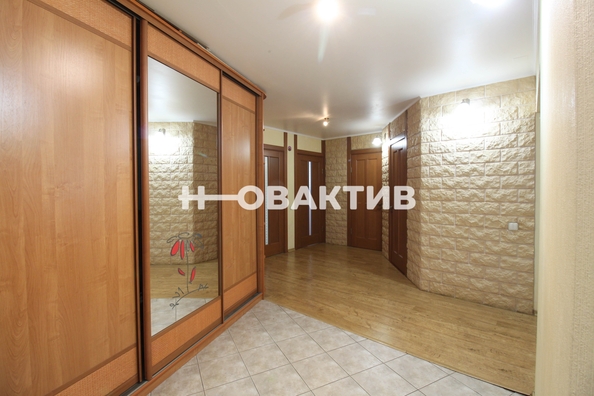 
   Продам 3-комнатную, 85.1 м², Семьи Шамшиных ул, 4

. Фото 6.