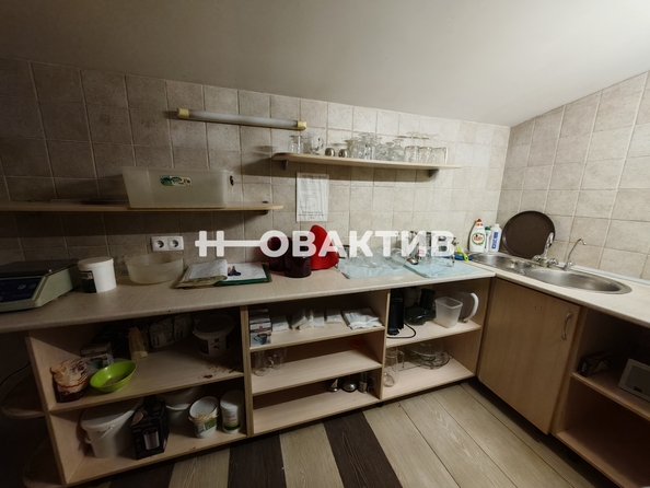 
   Продам помещение свободного назначения, 416 м², Красноярская ул, 40

. Фото 10.