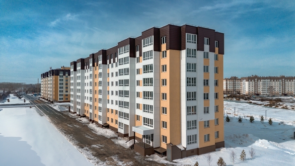 
   Продам 1-комнатную, 40.2 м², Фламинго, дом 22

. Фото 2.