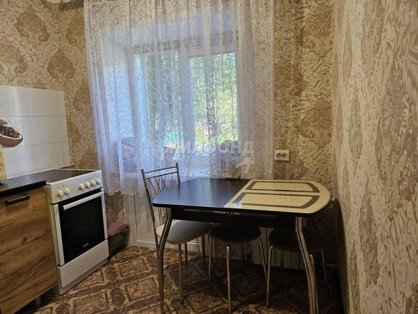 
   Продам 2-комнатную, 43.6 м², Театральная ул, 40

. Фото 8.