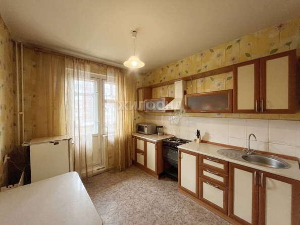 
   Продам 1-комнатную, 31.8 м², Громова ул, 23

. Фото 1.