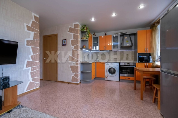 
   Продам 3-комнатную, 60.5 м², Бориса Богаткова ул, 266/3

. Фото 1.
