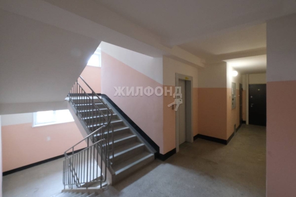 
   Продам студию, 27 м², Петухова ул, 166

. Фото 19.