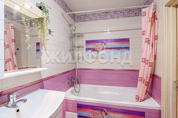 
   Продам 3-комнатную, 77 м², Виктора Уса ул, 3

. Фото 4.