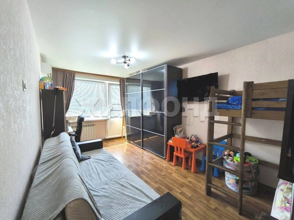 
   Продам 1-комнатную, 29.6 м², Связистов ул, 139

. Фото 1.