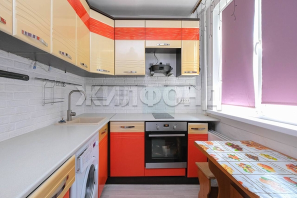
   Продам 3-комнатную, 57.3 м², Палласа ул, 2/2

. Фото 1.