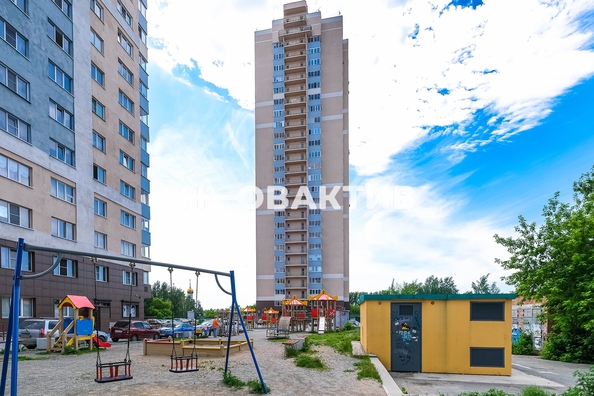 
   Продам 2-комнатную, 57 м², Приморская ул, 5

. Фото 3.