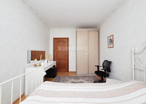 
   Продам 3-комнатную, 61.3 м², Лазурная ул, 14

. Фото 12.