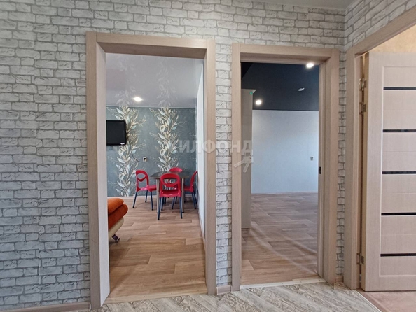 
   Продам 3-комнатную, 63.4 м², Кошурникова ул, 13/1

. Фото 18.