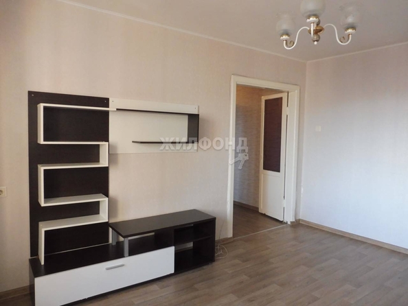 
   Продам 1-комнатную, 35.7 м², Федосеева ул, 2

. Фото 2.