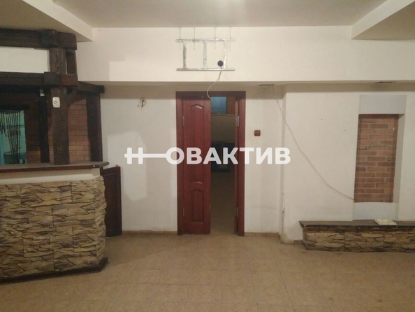 
   Продам помещение свободного назначения, 139.9 м², Дзержинского пр-кт, 6

. Фото 4.