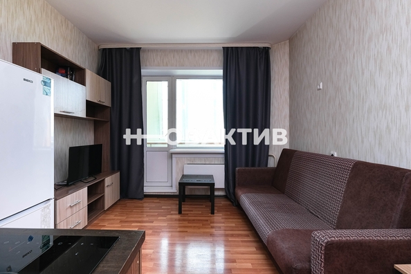 
   Продам студию, 18.1 м², Титова ул, 276

. Фото 2.