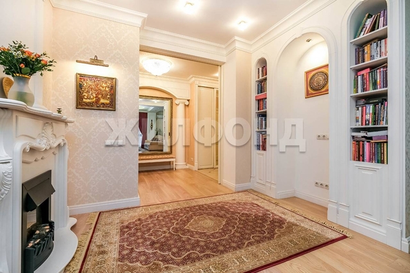 
   Продам 3-комнатную, 90.6 м², Стартовая ул, 1

. Фото 3.