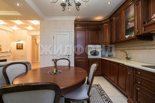 
   Продам 3-комнатную, 90.6 м², Стартовая ул, 1

. Фото 16.