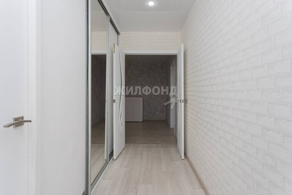 
   Продам 3-комнатную, 61.6 м², Петухова ул, 68

. Фото 4.