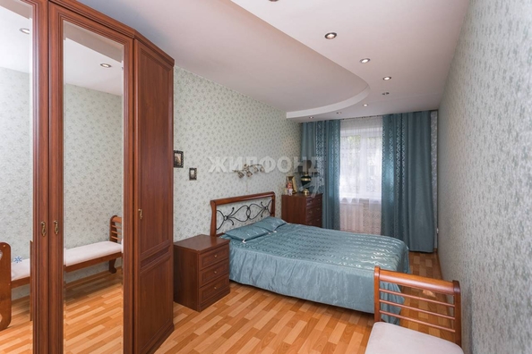 
   Продам 3-комнатную, 59 м², Новогодняя ул, 16

. Фото 10.