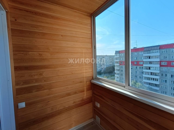 
   Продам 3-комнатную, 56 м², Связистов ул, 125

. Фото 24.