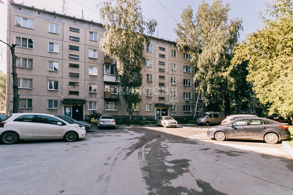 
   Продам 3-комнатную, 57.4 м², Крылова ул, 89

. Фото 21.