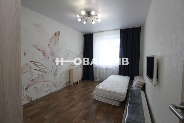 
   Продам 3-комнатную, 76.3 м², Олеко Дундича ул, 15

. Фото 11.