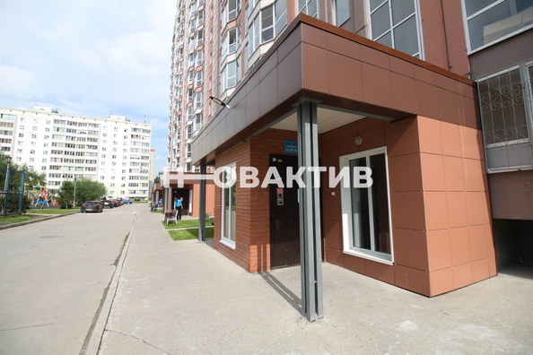 
   Продам 3-комнатную, 76.3 м², Олеко Дундича ул, 15

. Фото 22.