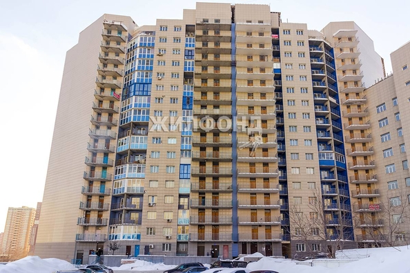 
   Продам 3-комнатную, 79.57 м², Красина ул, 54/1

. Фото 2.