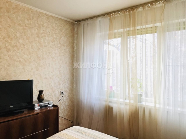 
   Продам 3-комнатную, 62 м², Челюскинцев ул, 15/1

. Фото 3.