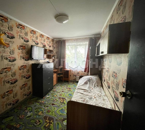 
   Продам 4-комнатную, 69.9 м², Невельского ул, 85

. Фото 4.