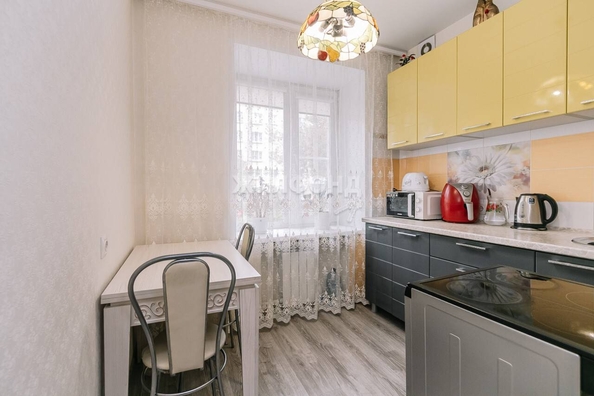 
   Продам 1-комнатную, 29.7 м², Богдана Хмельницкого ул, 20

. Фото 8.