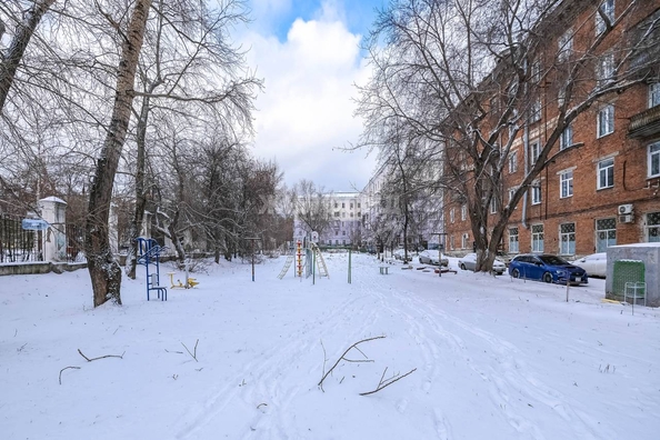 
   Продам 2-комнатную, 56.1 м², Сибиряков-Гвардейцев ул, 36

. Фото 19.