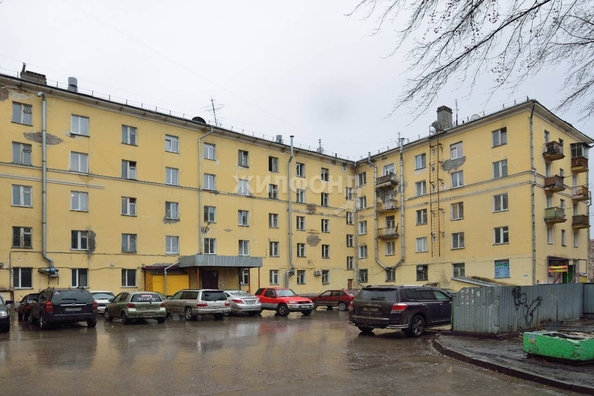 
   Продам секционку, 18.5 м², Богдана Хмельницкого ул, 11

. Фото 12.